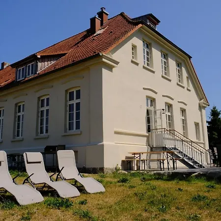 Gutshaus Kvh Priwall 公寓 *